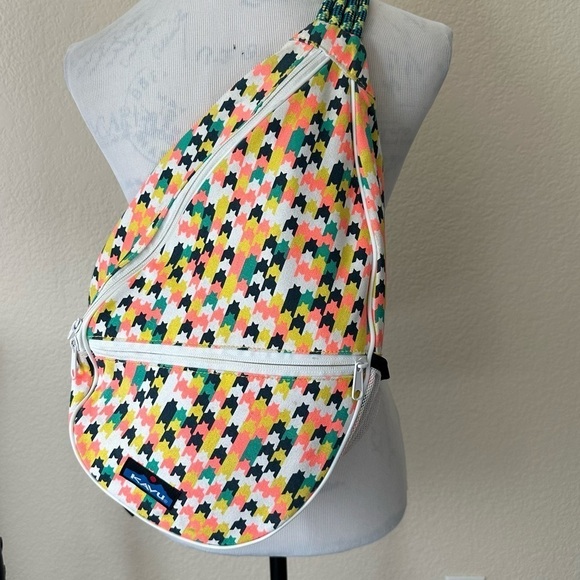 Kavu Rope Sling Bag Canvas Shoulder Bag Large Backpack Travel - Picture 2 of 9